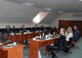 Майстер-клас з виконання "невидимих" реставрацій